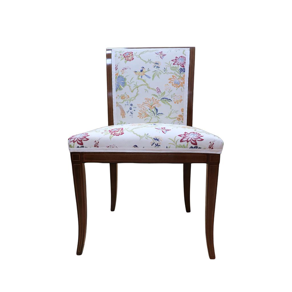 Vintage-Style Armchair with Flower Pattern