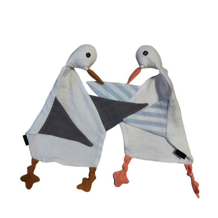 m2100000115181_5b7ac0863ce193362b93984a492da233f4bbe56f