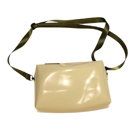 2100000185238_9cd4e3f7003ab032a5ae47c44e389a412e317eaa