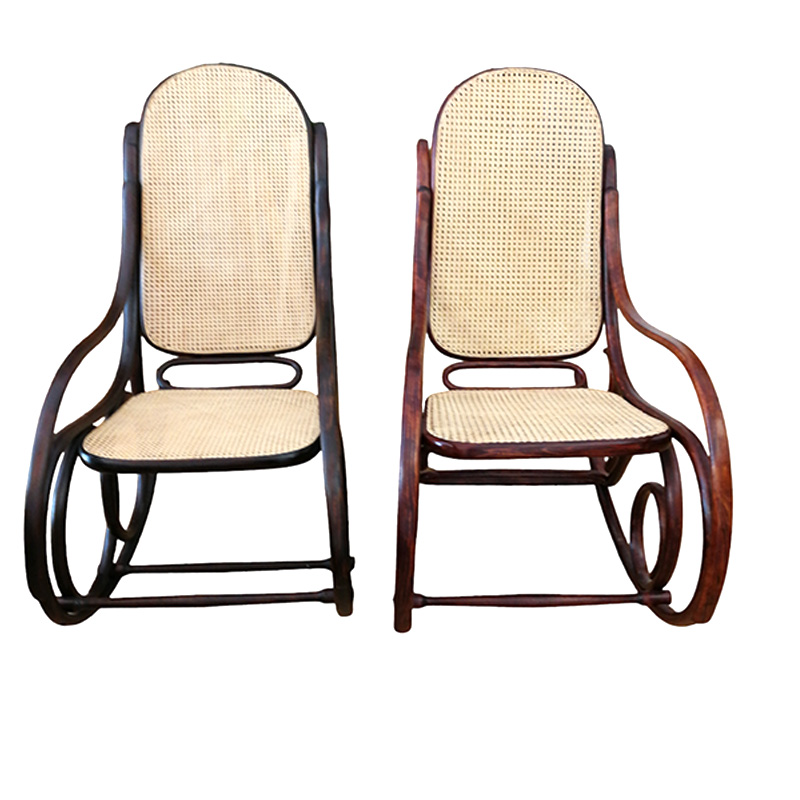 Bugholz-Schaukelstuhl